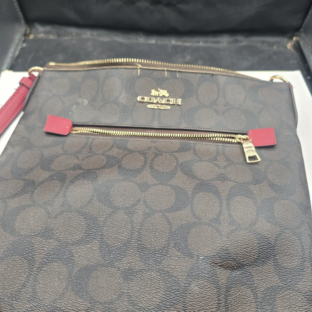 Coach stylish crossbody